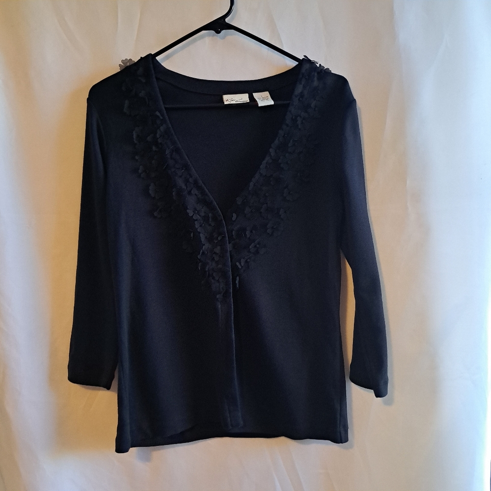 Kim Rogers Womens Black Cardigan Size L w/raised Texture Floral Accents